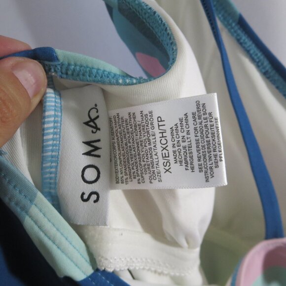 Swimsuit Top and or Work Out Top - Picture 4 of 4